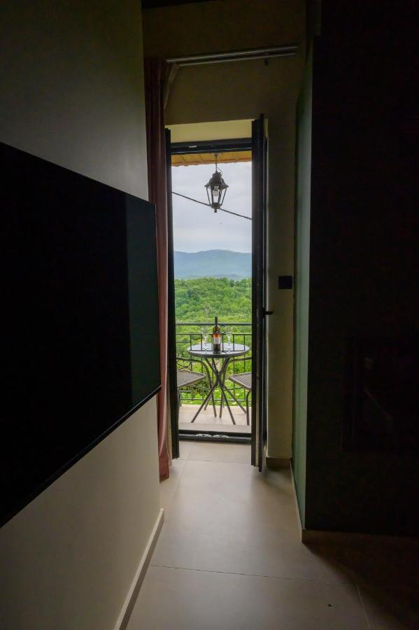 The Five Keys Hotel Monodendri Bagian luar foto