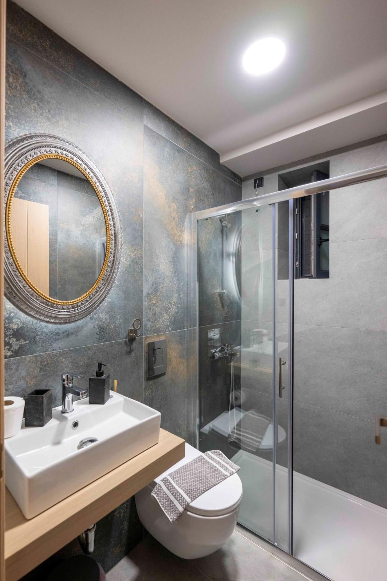 The Five Keys Hotel Monodendri Bagian luar foto